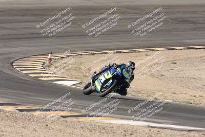 media/Oct-30-2025-Racers Edge (Thu) [[dabbdaf680]]/3-B Group/Session 2 (Bowl Exit)/